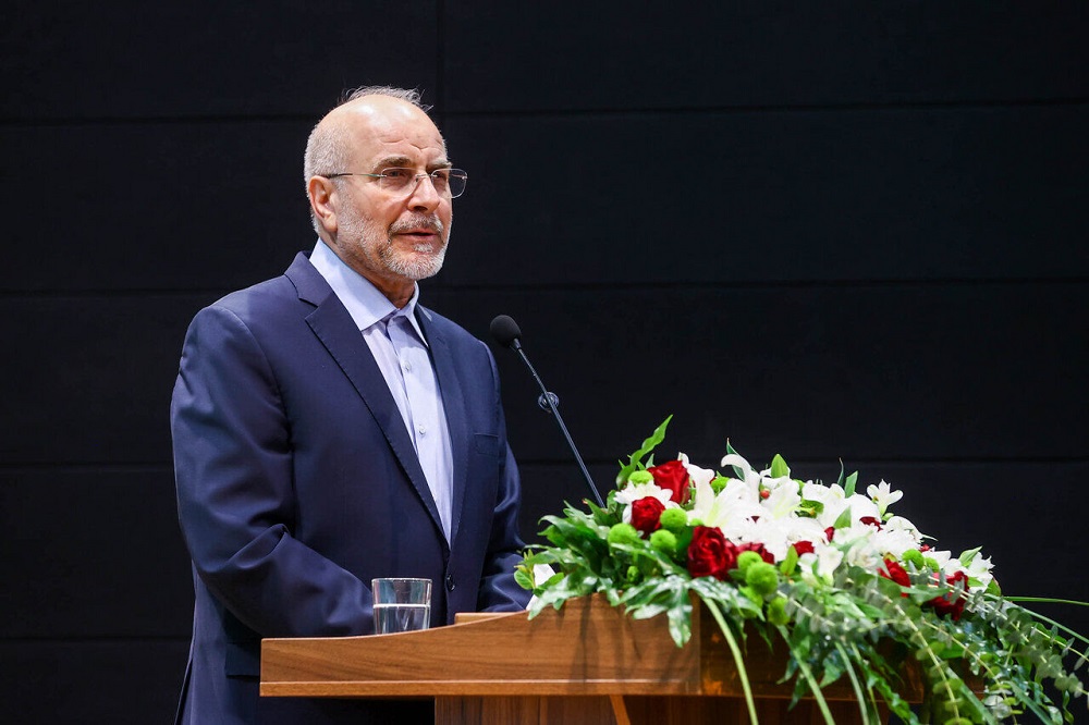 قالیباف: مرکز پژوهشها باید به موضوع «دانش حکمرانی» بپردازد