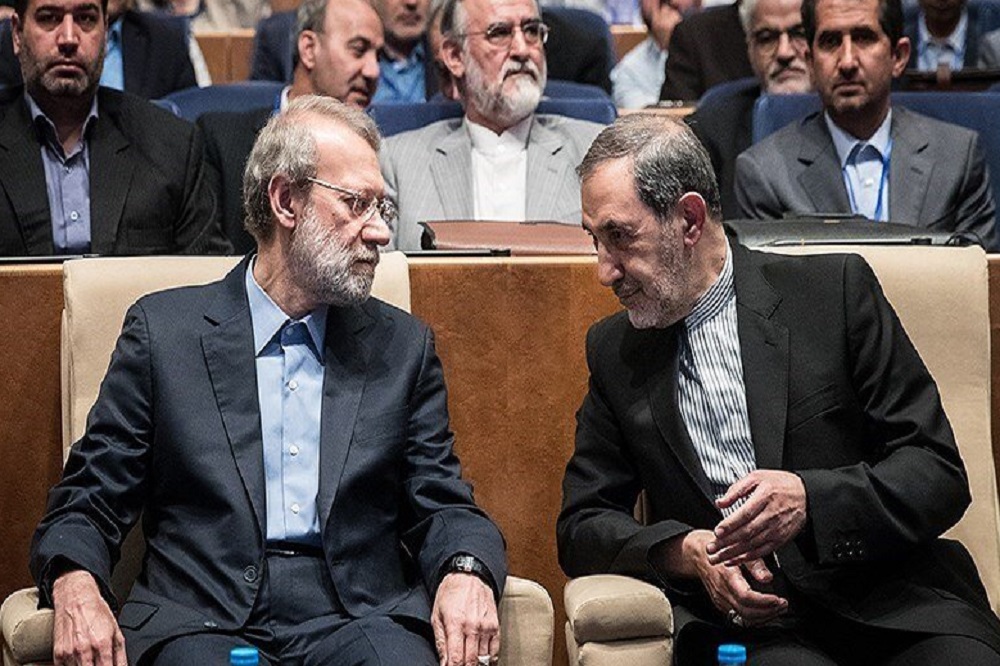 دیدار دبیر شورای عالی امنیت ملی با دکتر ولایتی