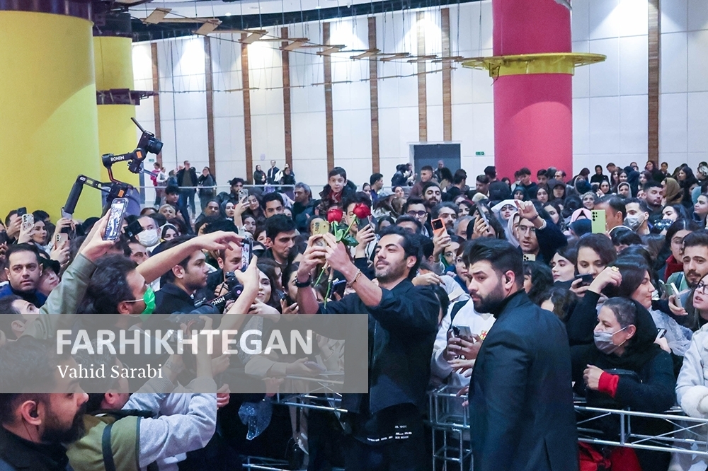 اکران مردمی قسمت دهم سریال «بامداد خمار»