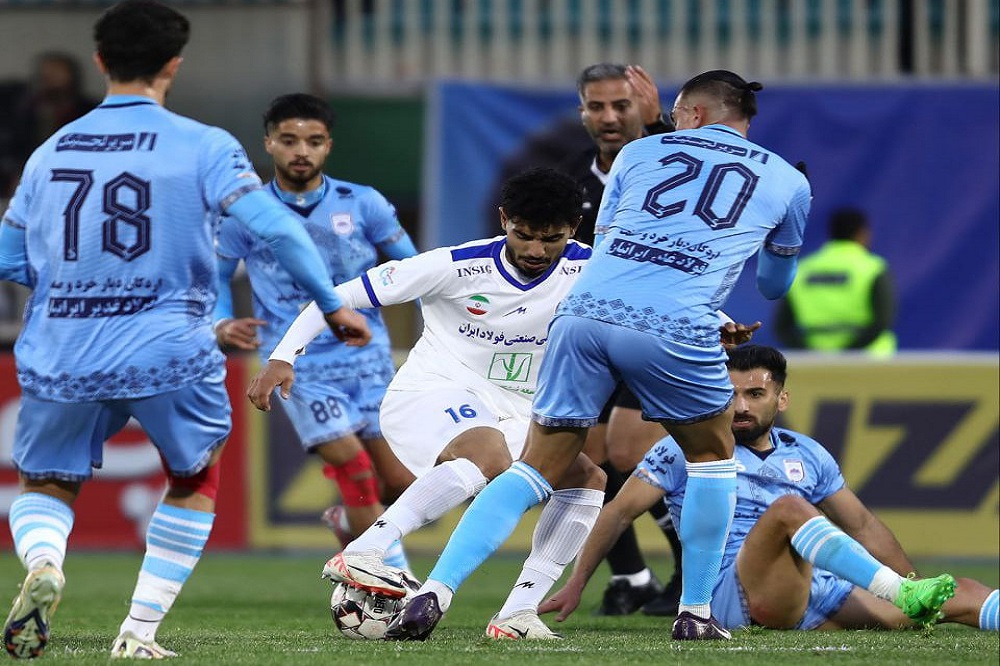 استقلالیها به دنبال راهکار جلوگیری از انحلال