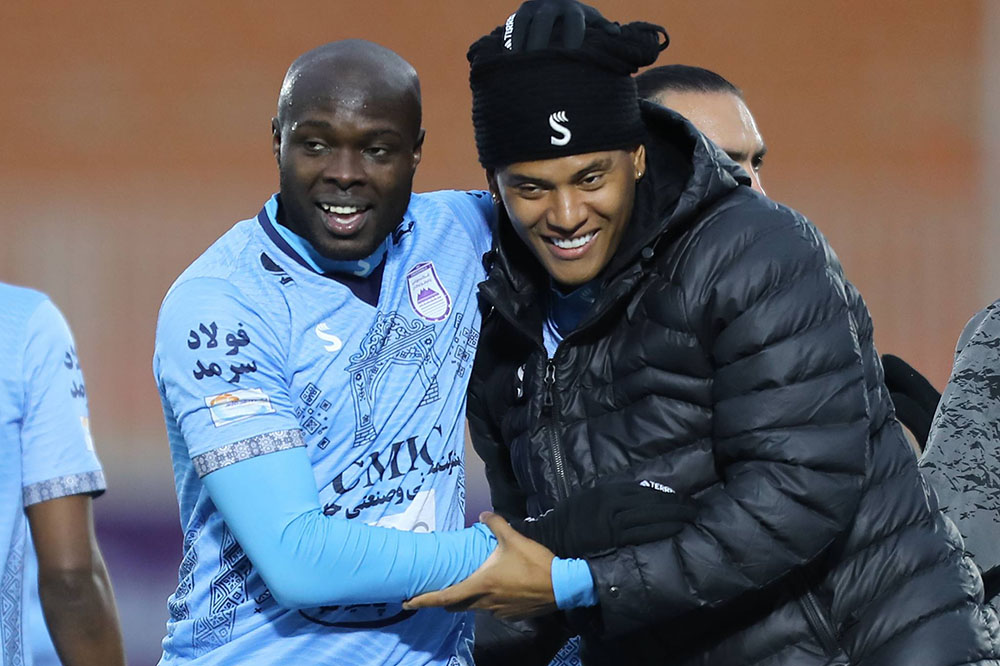 جمع تاثیرگذارها در چادرملو جمع است