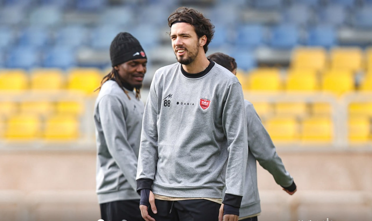 اطمینان پرسپولیس از ادامه همکاری با خارجیهایش