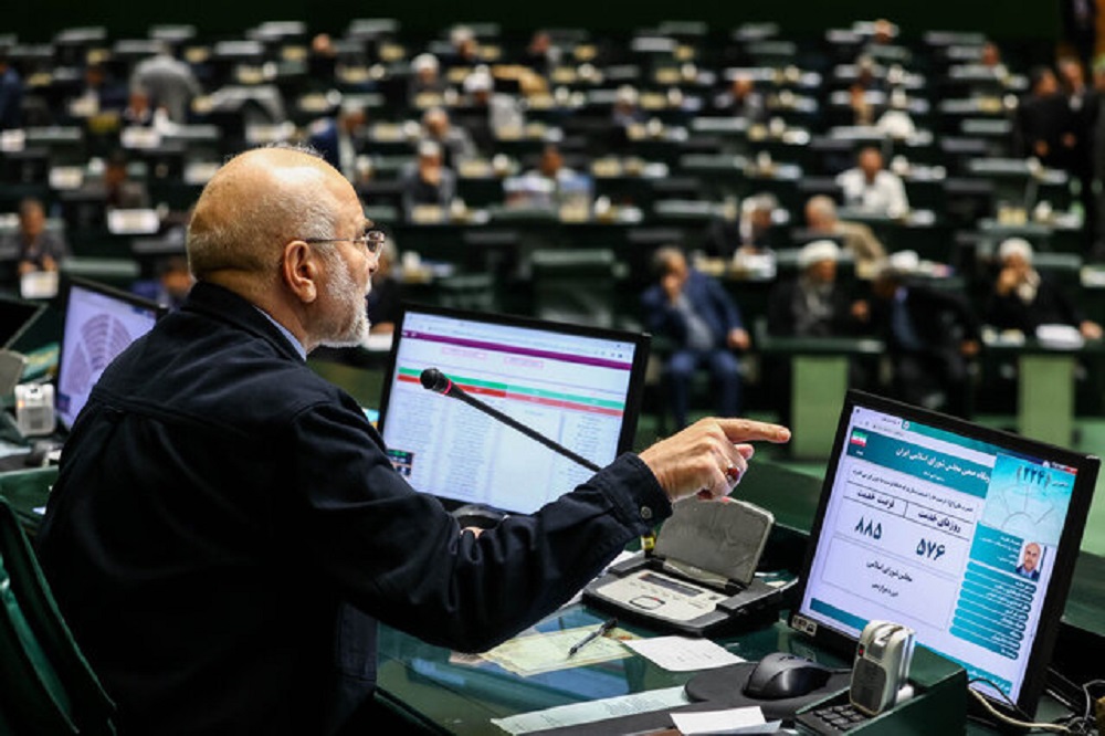 نقدعلی دوباره به قالیباف حمله کرد