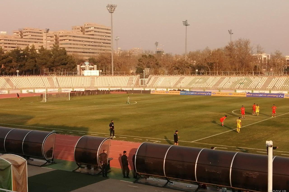 برنامه فشرده دستگردی مانع میزبانی آبیها از گلگهر