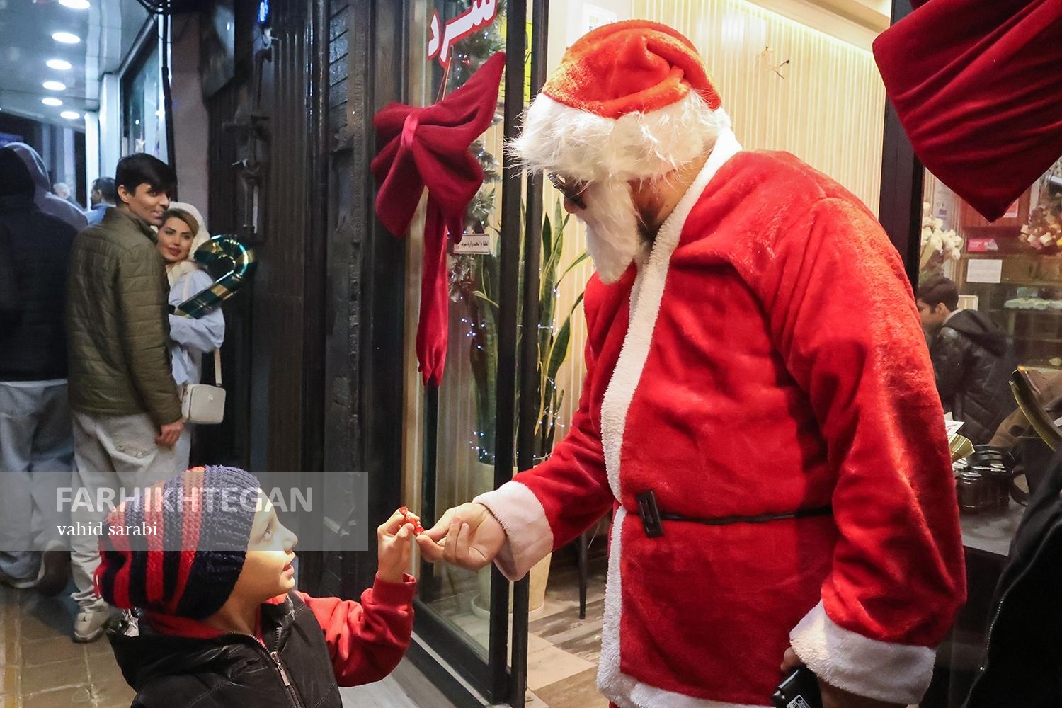 حال و هوای شب کریسمس - تهران