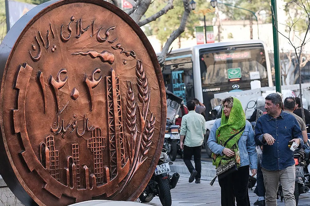 نرخ رشد ۶ ماه نخست ۱۴۰۴ منفی شد