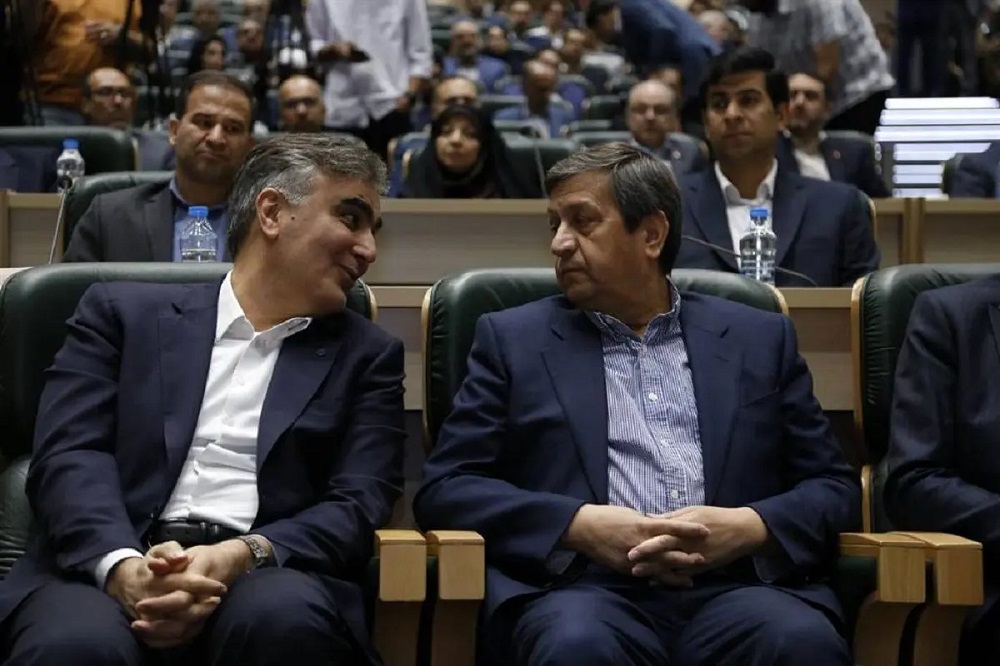 همتی جایگزین فرزین میشود