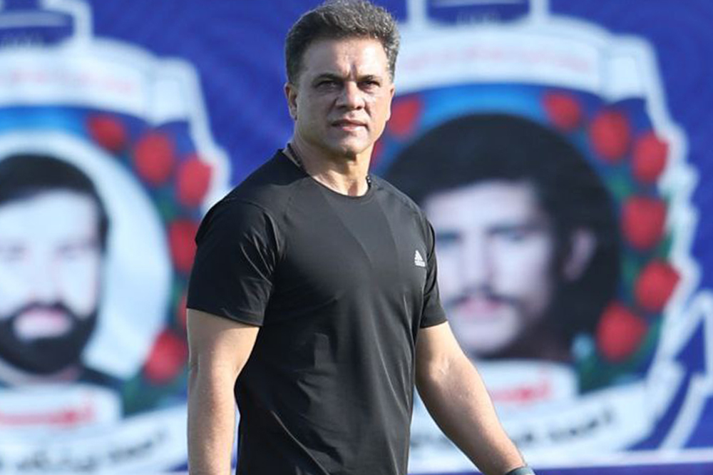 وحید رضایی: مربیان خارجی فرافکنی میکنند