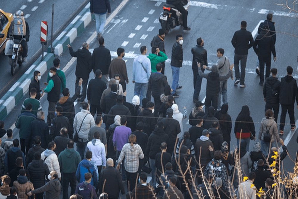 بازاریها جلوی شلوغبازها ایستادند