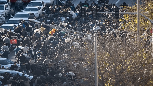 واکنش دانشجویان دانشگاه تهران به شاختارشکنی برخی معترضین