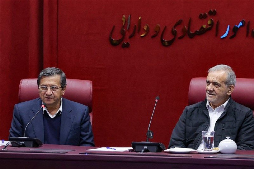 عبدالناصر همتی به عنوان رئیس کل بانک مرکزی منصوب شد