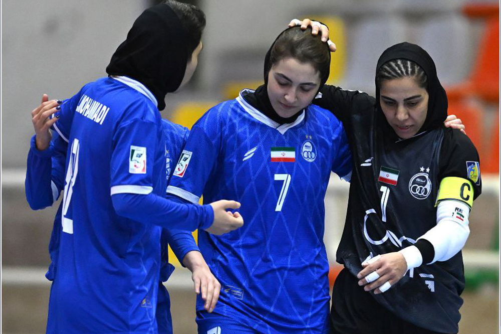 صدر جدول دوباره آبی شد