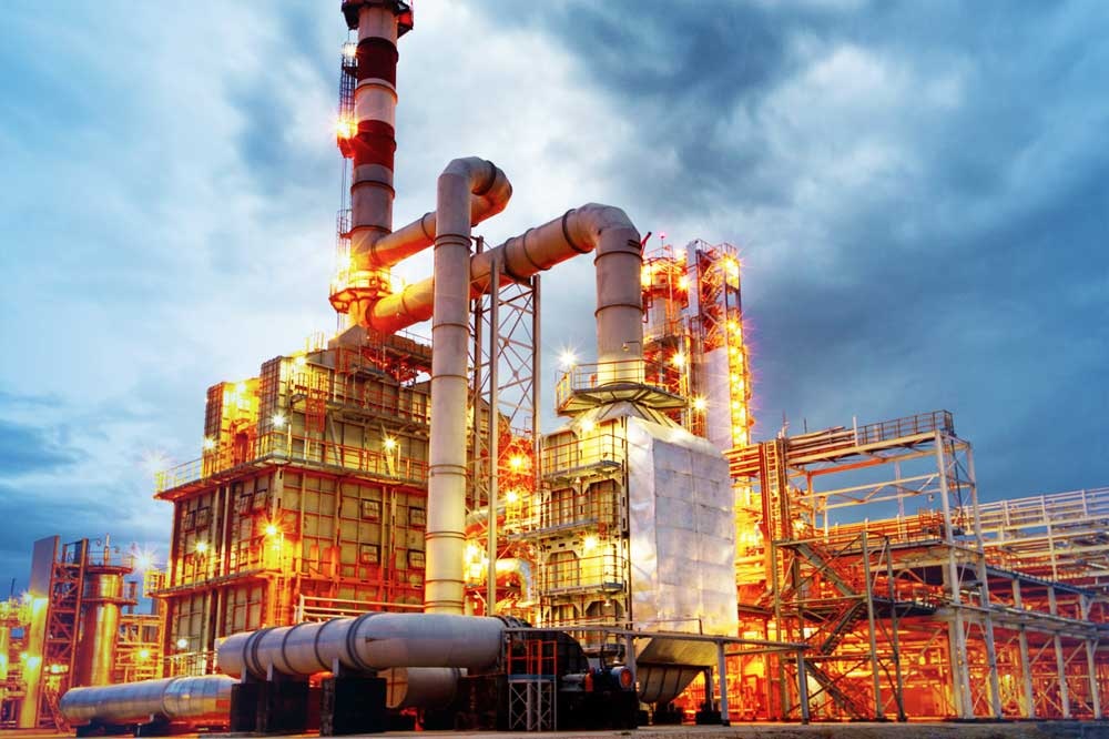 ویژه‌نامه تحلیلی اندیشکده نفت و انرژی درباره نقطه عطف صنعت پتروشیمی منتشر شد