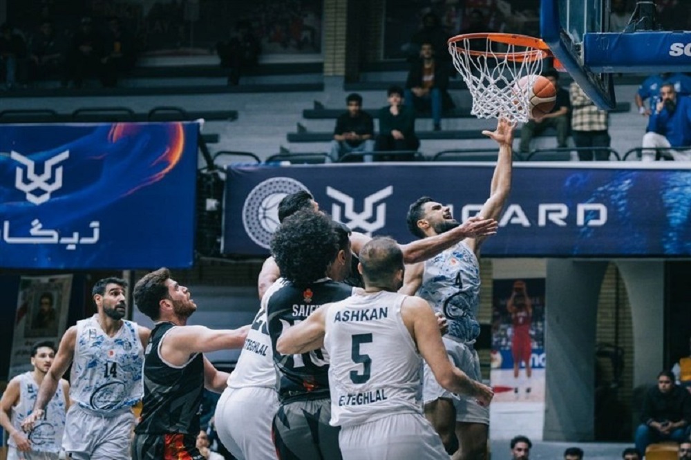 رقابت‌های بسکتبال به تعویق افتاد