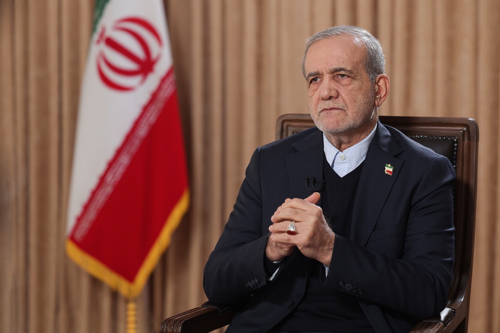 پزشکیان: حرف معترضان را میشنویم