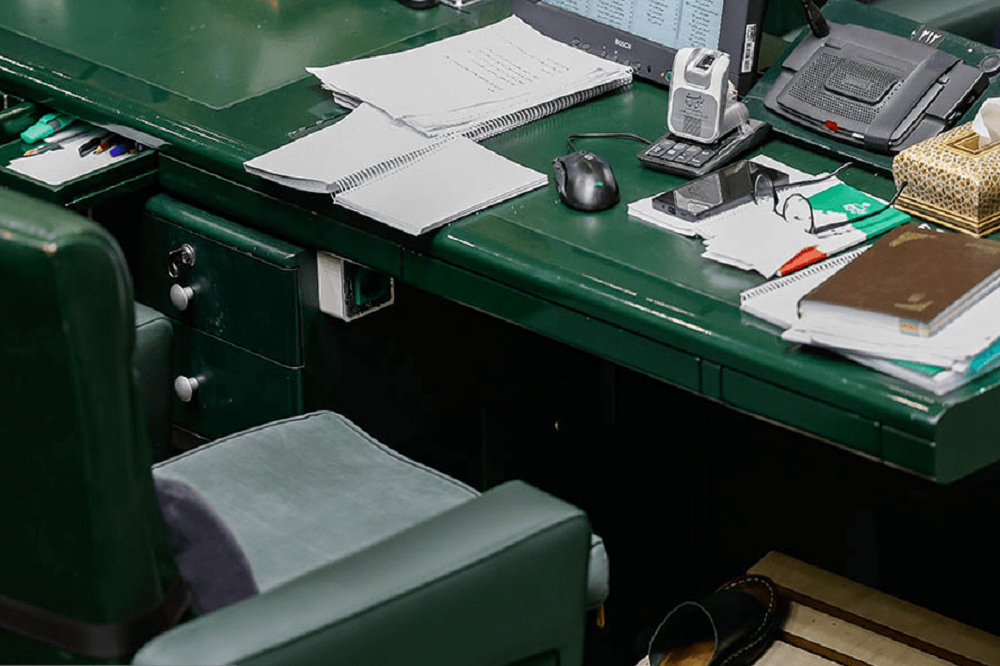 وزیر کار گفت قلبم درد میکند، به مجلس نمیآیم!