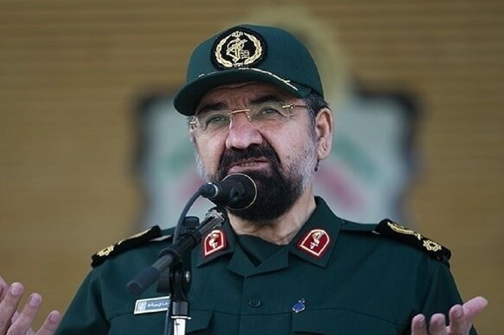 محسن رضایی: ترامپ خواب نفت ایران را می‌بیند