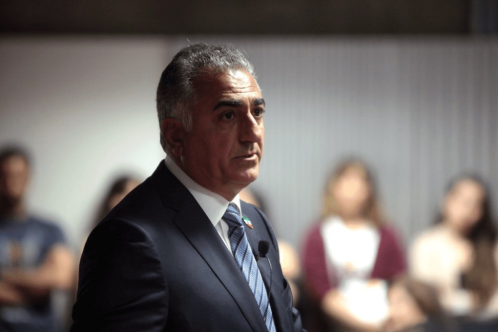 خاندان پهلوی؛ خانوادۀ الفرار