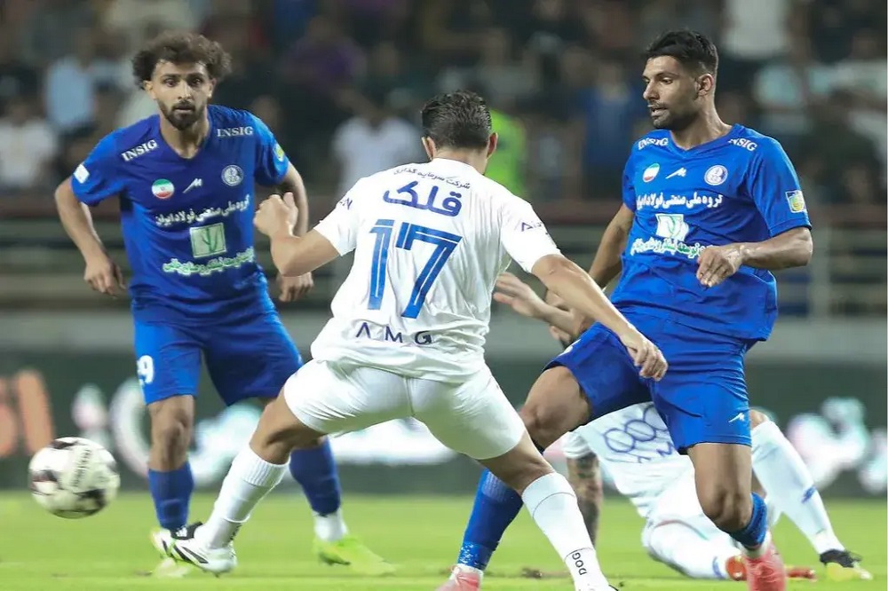 صنعت نفت زمین نداد، فولاد آرهنا گزینه میزبانی شد