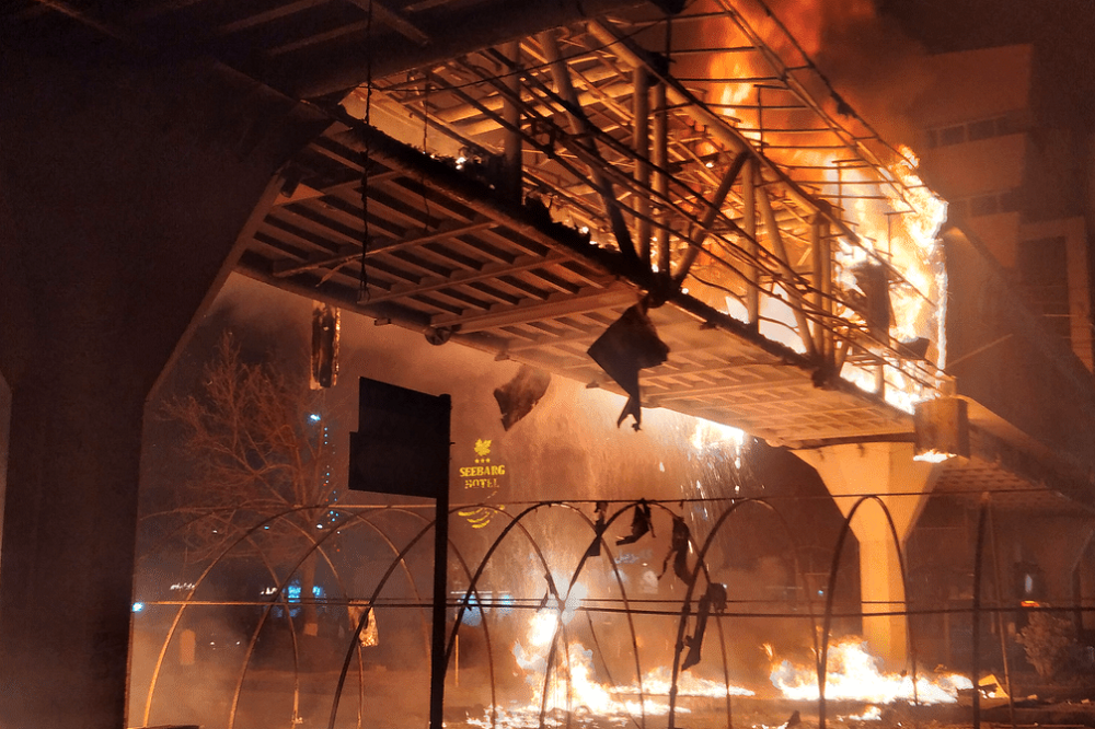 ۲۴۲۷ شهید حوادث تروریستی دی ماه امسال