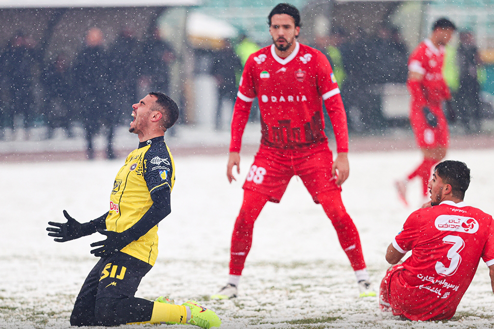 سپاهان به مدعیان نه نمیگوید