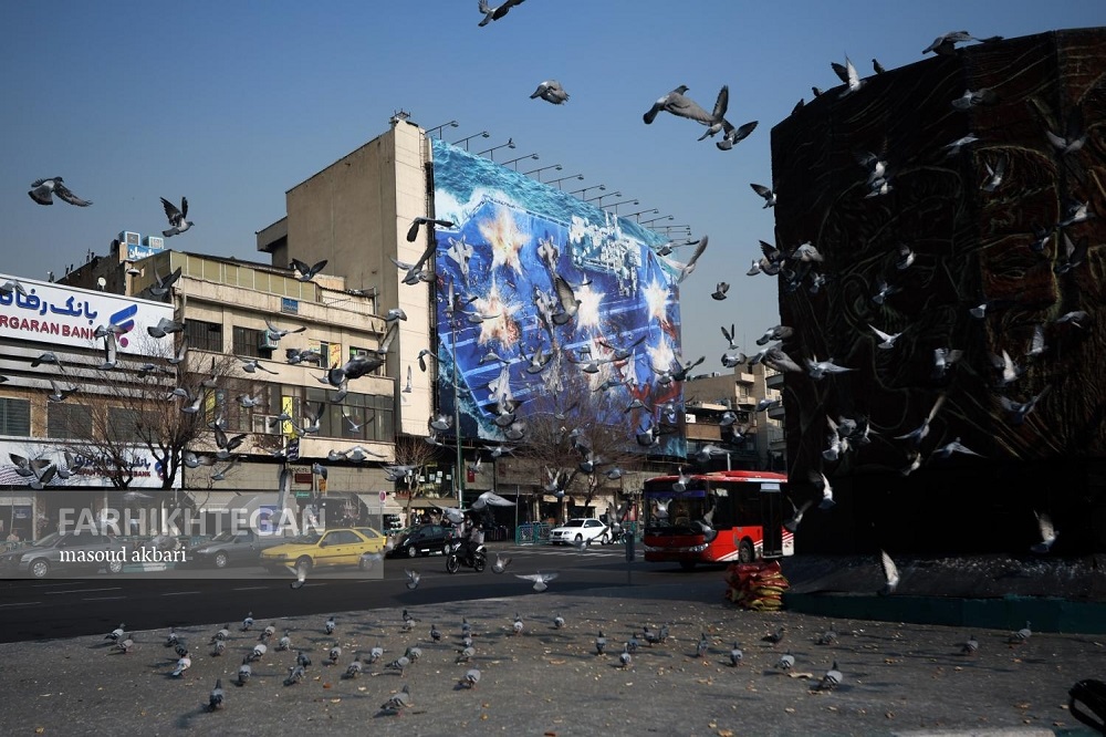 آن‌که باد بکارد طوفان درو می‌کند