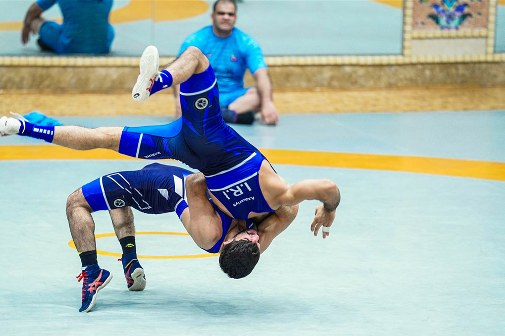 دعوت ۳۳ کشتی گیر به اردو فرنگیکاران