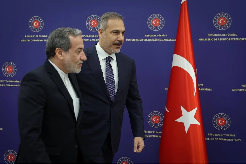 عراقچی: امنیت خاورمیانه تفکیکناپذیر است