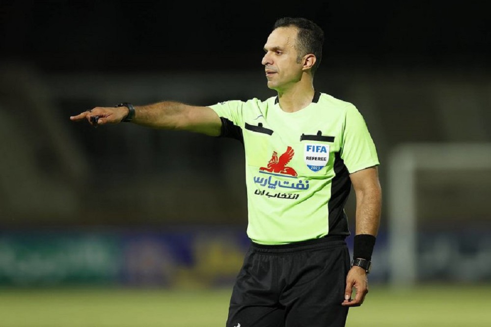 بیژن حیدری داور بازی مهم سپاهان و تراکتور