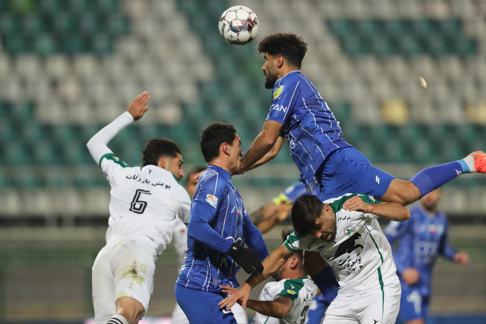 پاداش های معوقه استقلالیها پرداخت میشود