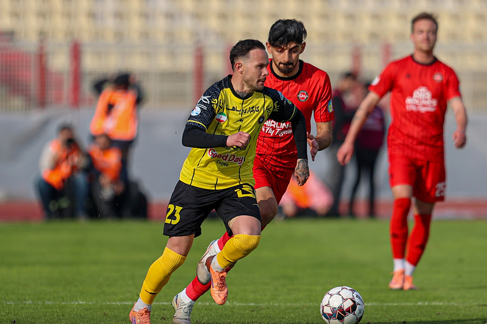 سانچز به اردوی سپاهان ملحق شد