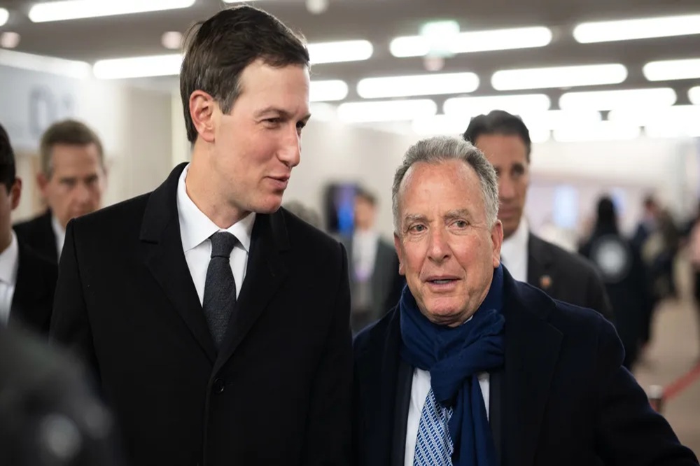 کوشنر در مسقط چه می کند؟