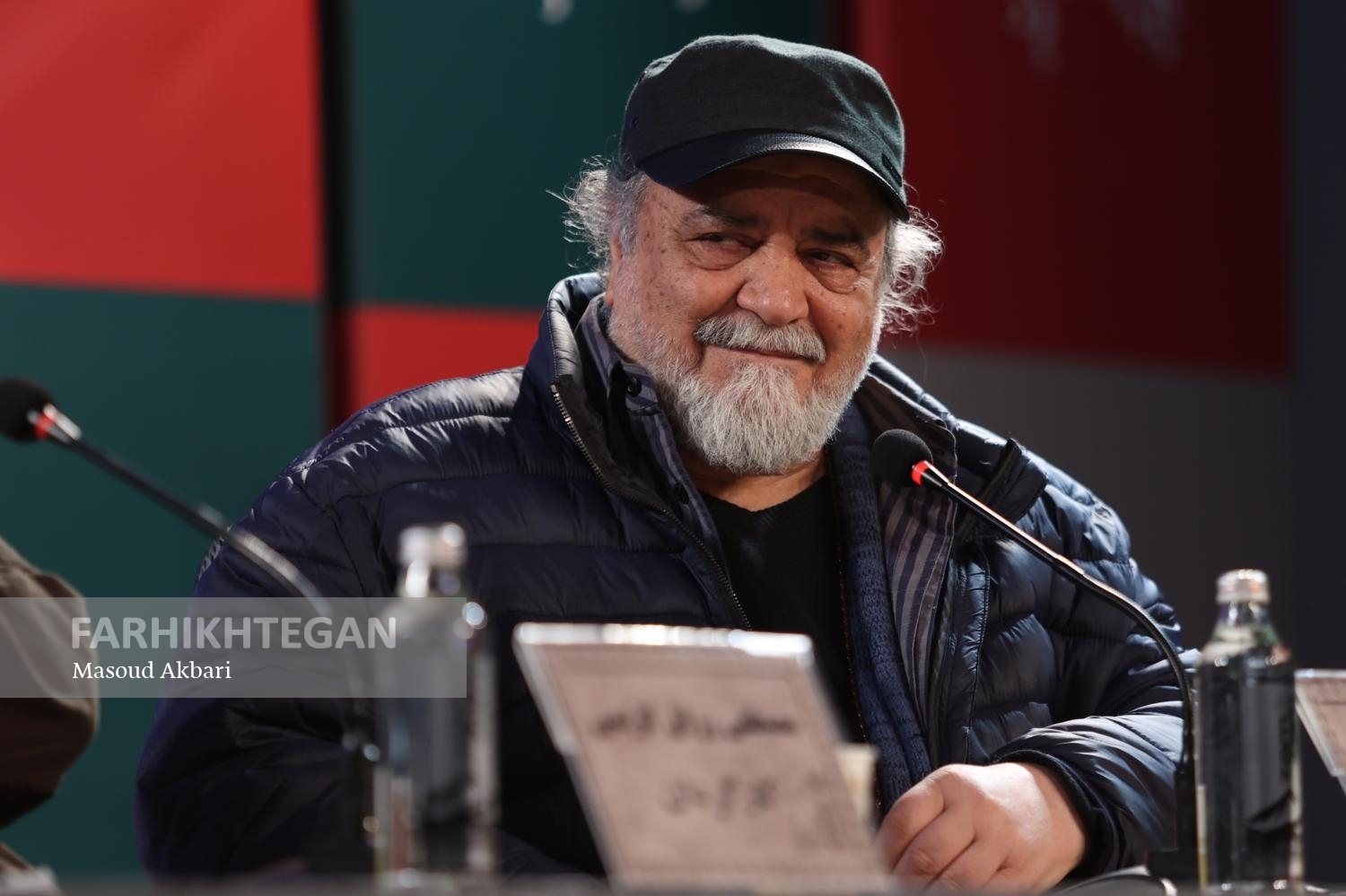 شریفی‌نیا خطاب به گلشیفته فراهانی: خیلی مردی