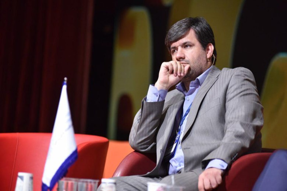 سرمایه اجتماعی با چه مؤلفه‌هایی تقویت می‌شود؟