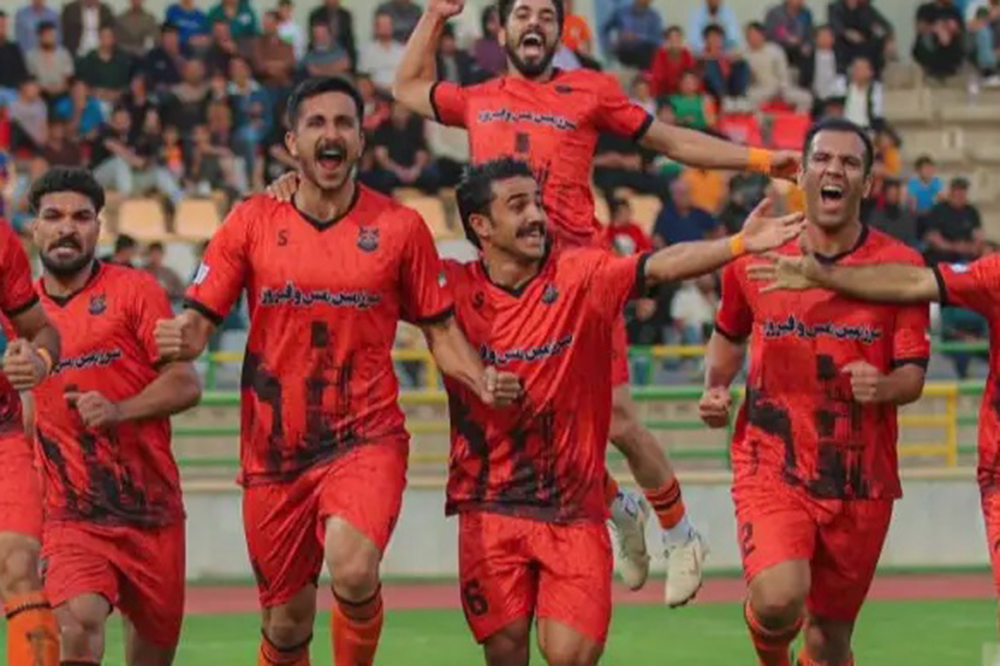پیروزی نفت آبادان و شهربابکیها در روز توقف نساجی
