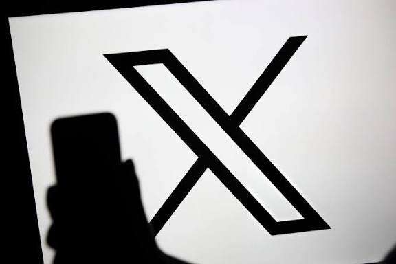 «ایکس» از دسترس خارج شد
