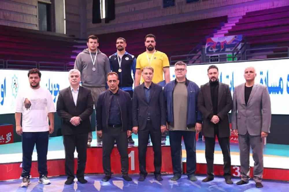 قهرمانی ۱۶ کشتی گیر دانشگاه آزاد در انتخابی تیم دانشجویان