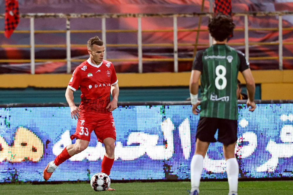 نمره انضباط مدافع مجارستانی؛ صفر! +فیلم