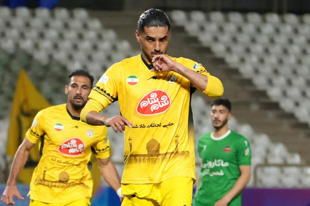 دریافتی بازیکنان فجر به ۶۰ درصد می‌رسد