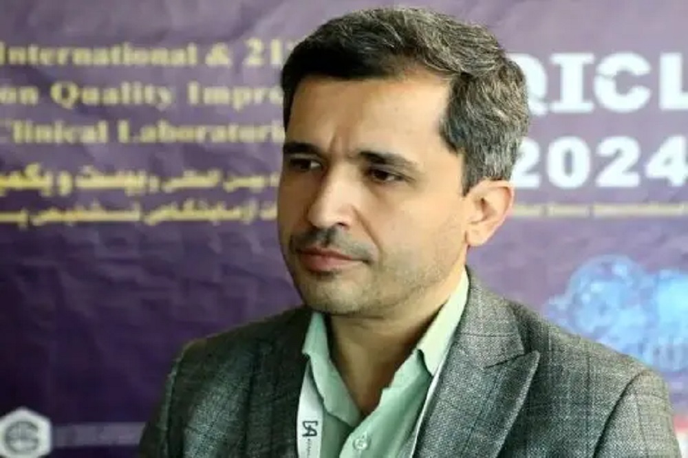 جارچی همیشه متناقض