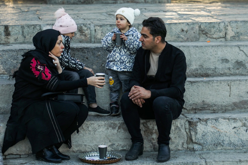  چرا فکر می‌کنیم بچه‌های امروز از والدین‌شان باهوش‌ترند؟