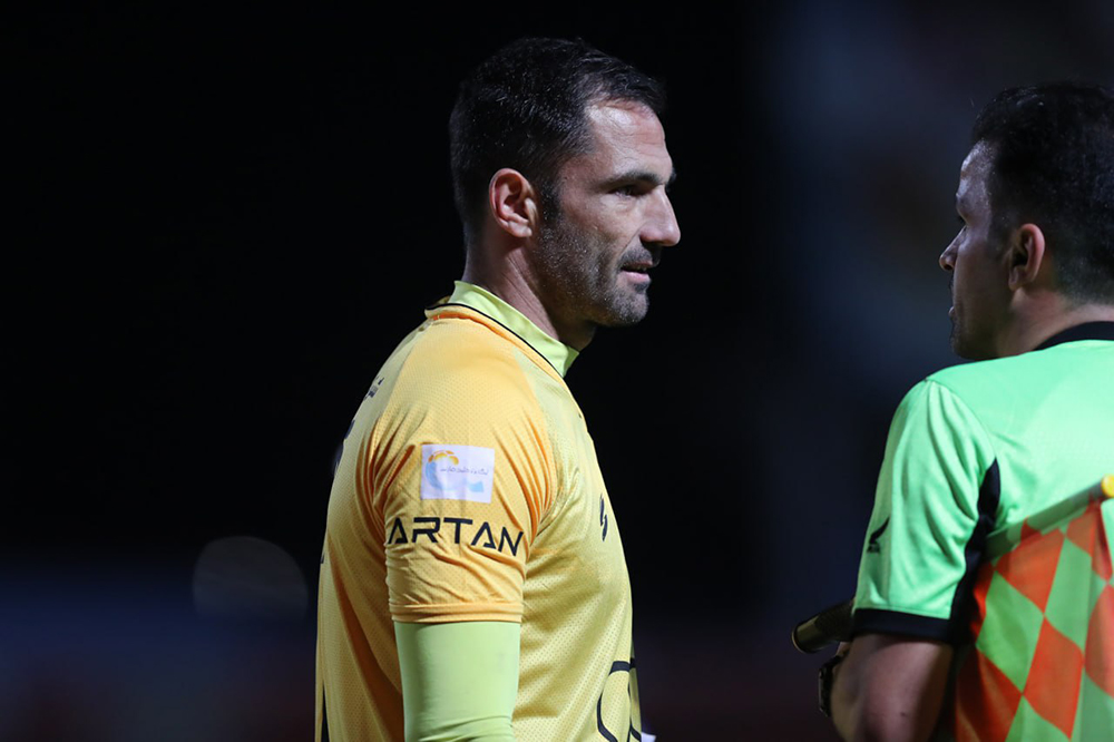 نجات دروازه به سبک گلر اسپانیایی +فیلم