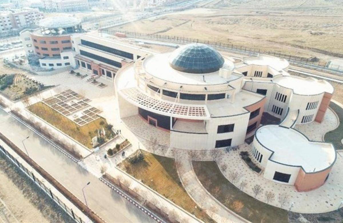 کلید خوردن ۵۰ پروژه هوش مصنوعی و رباتیک در دانشگاه آزاد قزوین