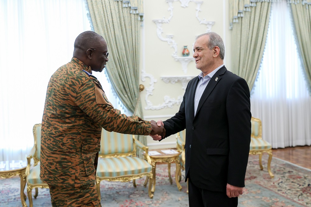 پزشکیان: نگاه ایران به آفریقا راهبردی و مبتنی بر منافع متقابل است