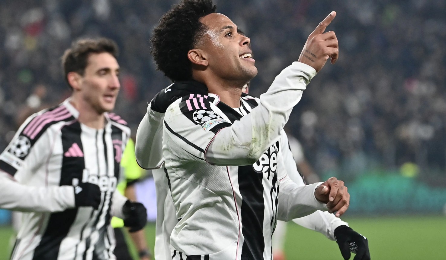 مک‌کنی تا ۲۰۳۰ با بانوی پیر