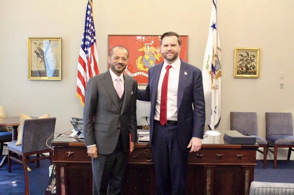 وزیر خارجه عمان: معاون ترامپ را در جریان جزئیات مذاکرات قرار دادم